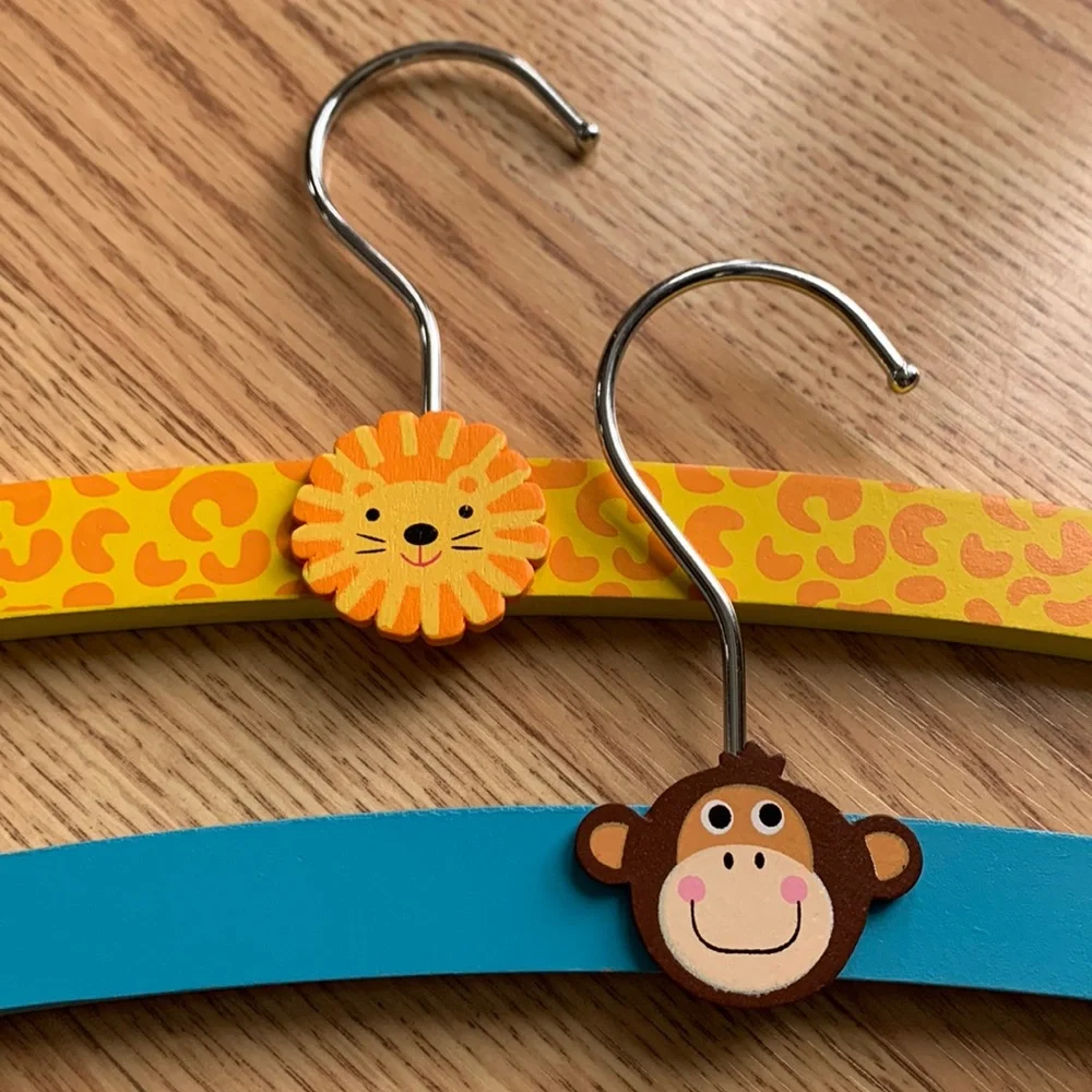 Baby Closet Wooden Hangers Price Firm